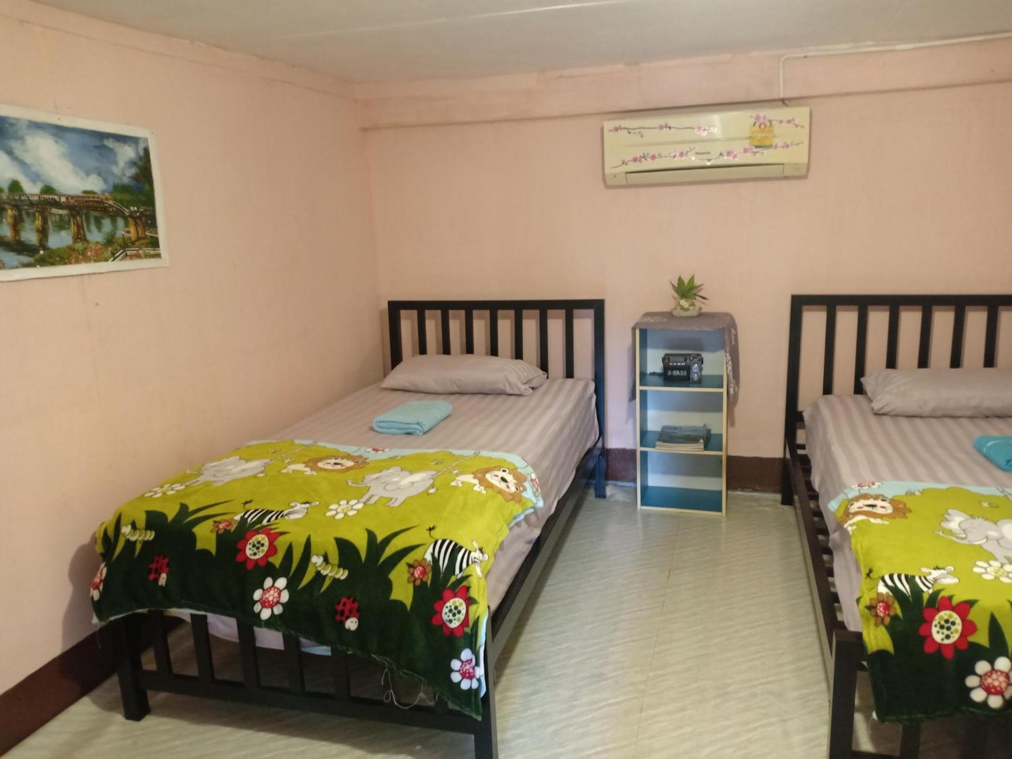 Baanchaokoh Homestay Kanchanaburi Extérieur photo