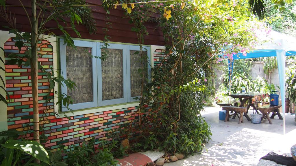Baanchaokoh Homestay Kanchanaburi Extérieur photo