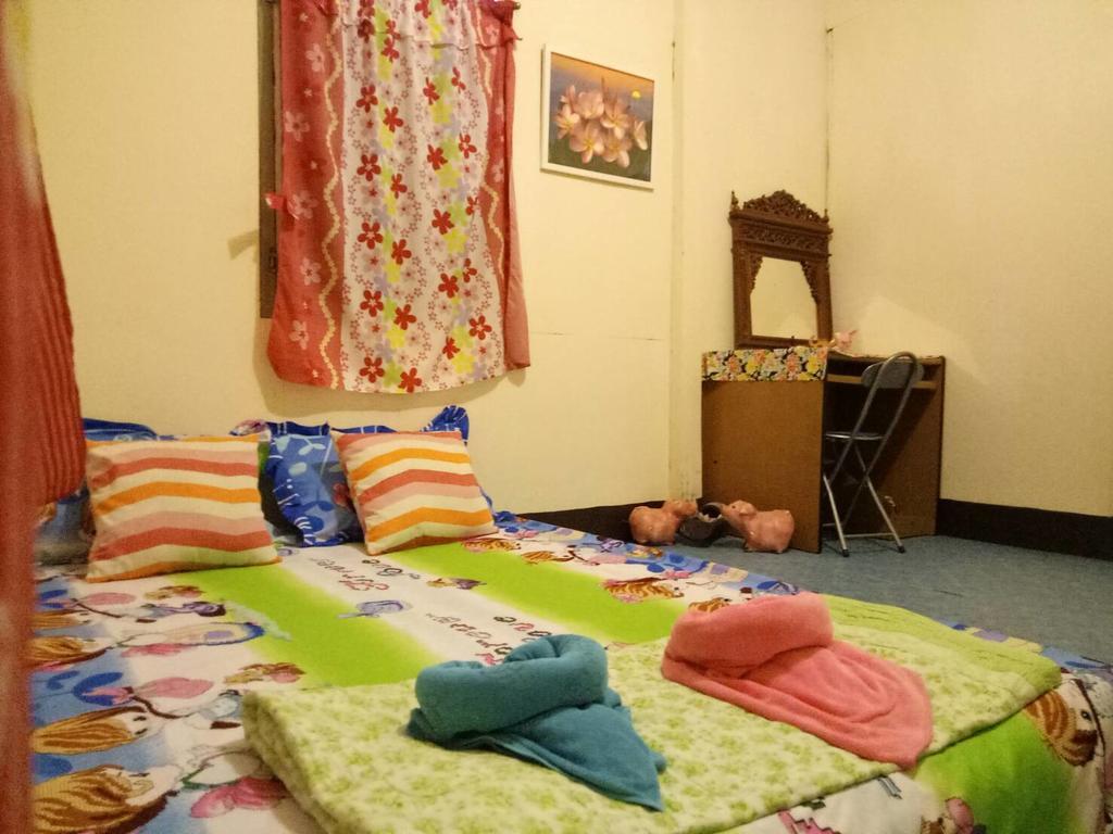 Baanchaokoh Homestay Kanchanaburi Extérieur photo
