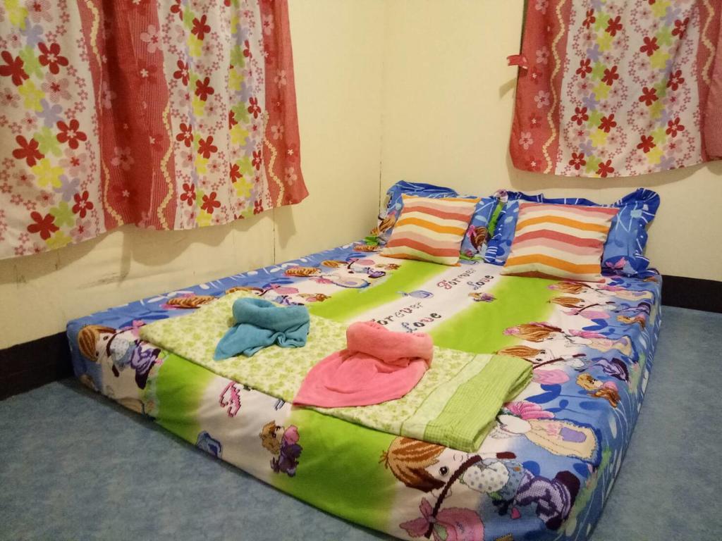 Baanchaokoh Homestay Kanchanaburi Extérieur photo