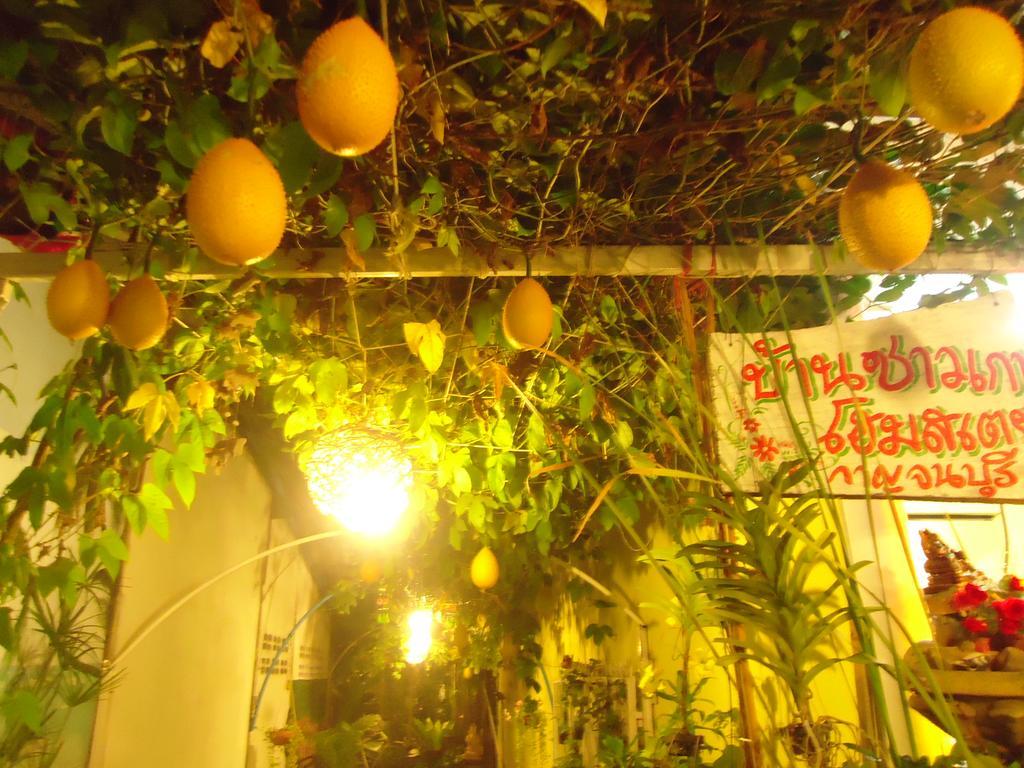 Baanchaokoh Homestay Kanchanaburi Extérieur photo