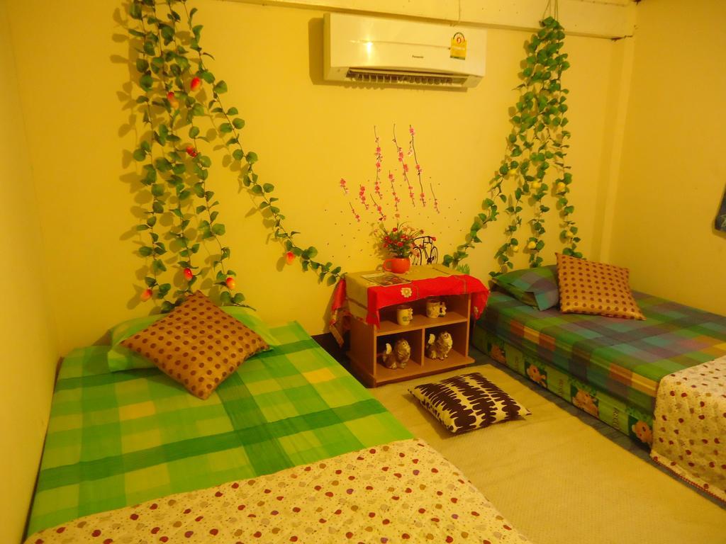 Baanchaokoh Homestay Kanchanaburi Extérieur photo